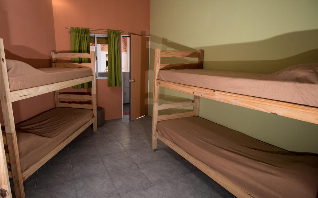 Del Barcito Hostel And Suites Punta del Este Quarto foto